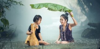 Jak się gra w piłkę na kartce?